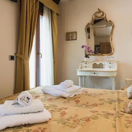 Angeles Bed & Breakfast 3*