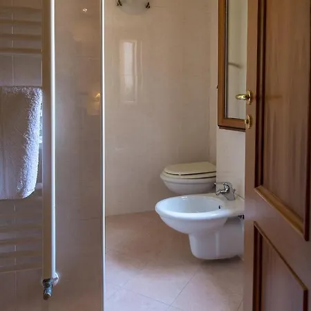 Bed & Breakfast Angeles 3*