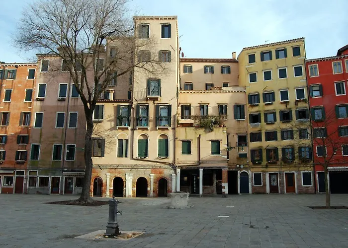 Angeles Panzió Velence