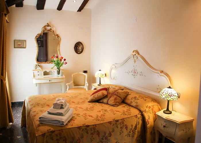 Angeles Bed & Breakfast 3*
