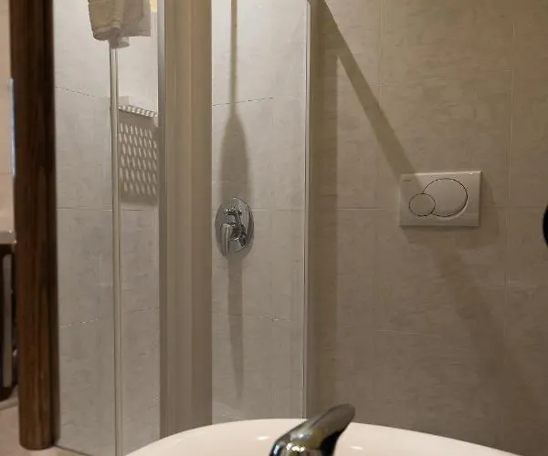 Bed & Breakfast Angeles 3*