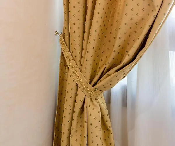 Angeles Bed & Breakfast 3*