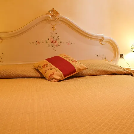 Angeles Bed & Breakfast 3*